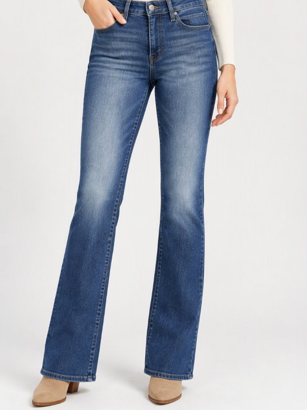 Levi's 315 Shaping Bootcut Jeans Medium Wash Women 31 NWT
